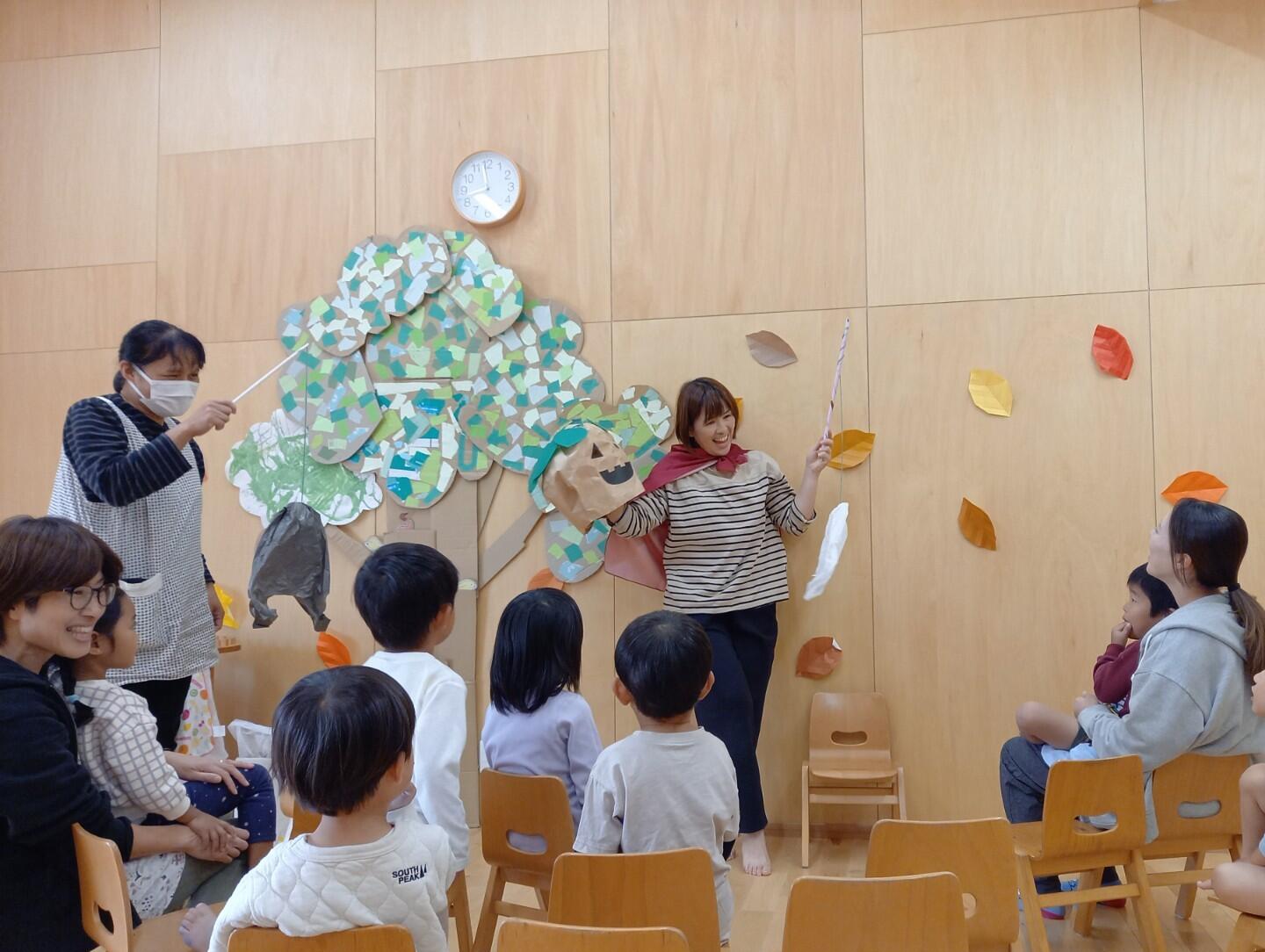 にこにこタイムの様子（ハロウィンweek）